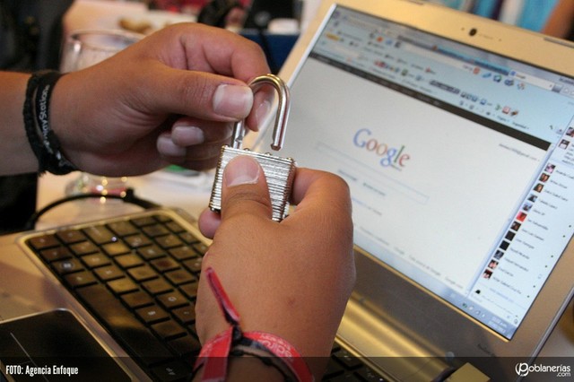 12. ERA DIGITAL (Internet y telecomunicaciones)