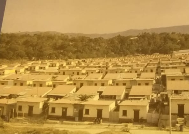 Dona un terreno a los hermanos del Salvador por terremoto.