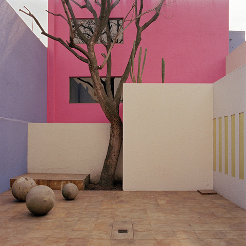 CASA GILARDI (México D. F., 1976)