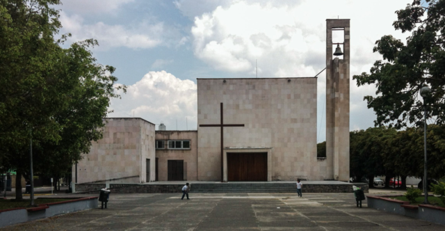 JARDINES DEL BOSQUE (GUADALAJARA,1955)