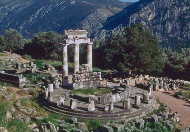 Temple of Athena Pronaia (380-360 BCE)
