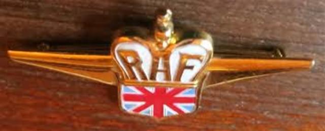 Gandhi Creates An Ambulance Corp For The British & Returns To India