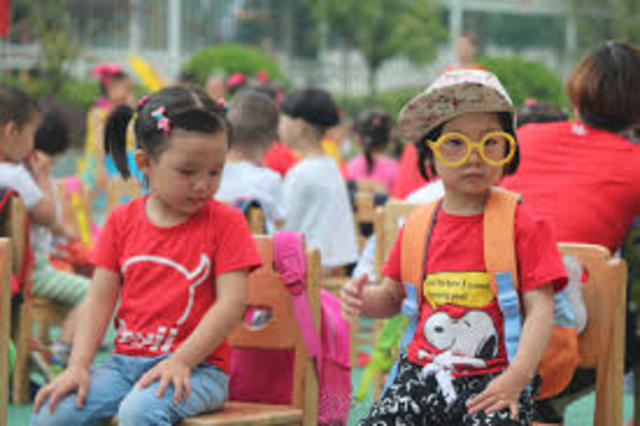 No more than 2 children