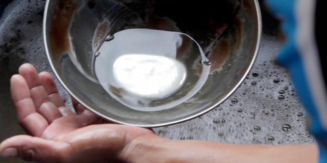 Se prohibe uso del Mercurio.