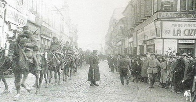 Dicsőséges 100 nap