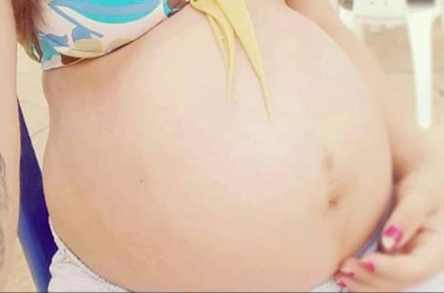 9 meses del embarazo de mi madre