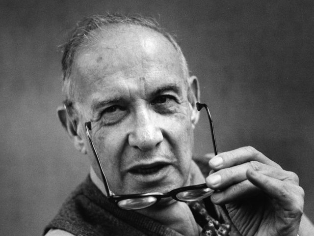 Peter  f. Drucker
