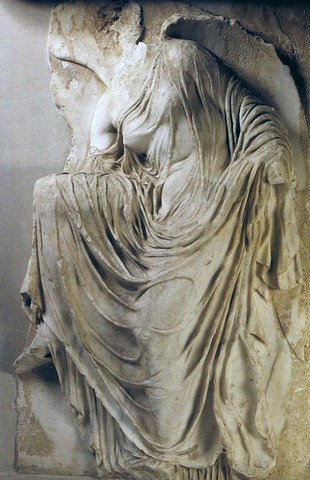 Νίκη Σανδαλίζουσα