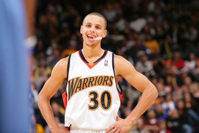 Steph Signs Contract Extension
