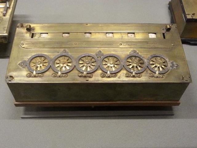 "Pascalina" primer calculadora mecanica