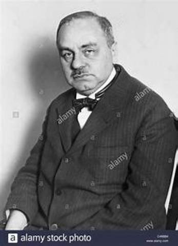 A principios del siglo XX, aparece una orientación personalista representada por Alfred Adler con su Psicología Individual