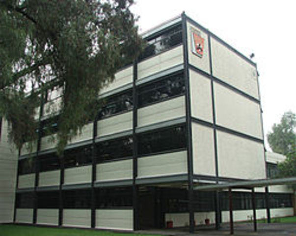 Creación de la Escuela Superior de Física y Matemáticas