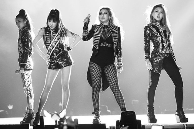 2NE1
