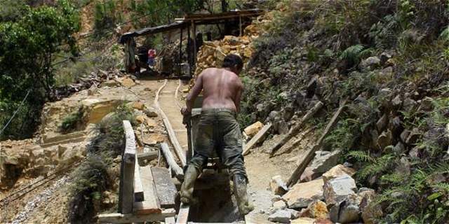 EXPLOTACIÓN DE MINERÍA