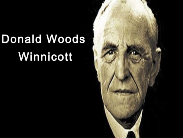 Winnicot (1982) JUEGO