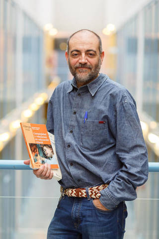 (Malaguzzi, en Hoyuelos 2007) ARTE