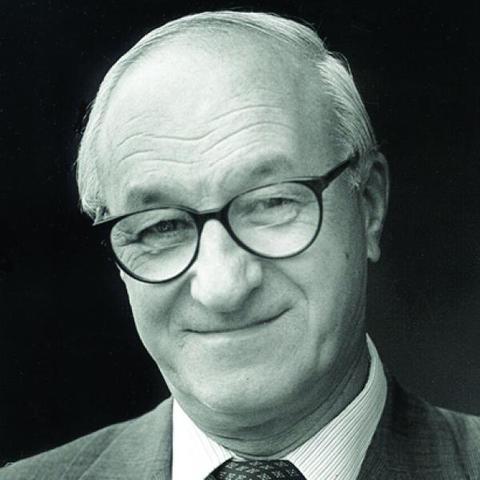 Albert Bandura  (1977)