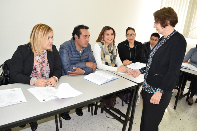 Lic.Esther Hernández Torres