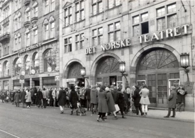 Ibsen flytter til kristiania