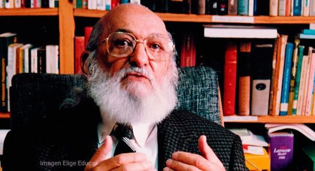 Paulo Freire (Teoría Socio-crítica)