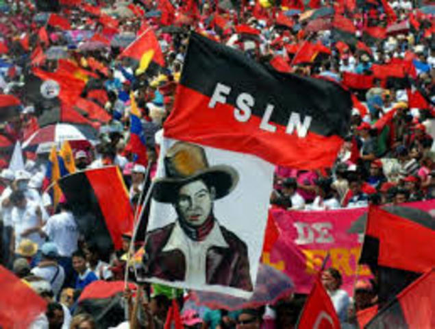 Las tropas sandinistas derrocan la dictadura de Somoza