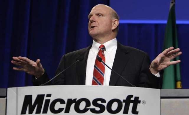 Bill Gates nombra a Steve Ballmer presidente y CEO de Microsoft