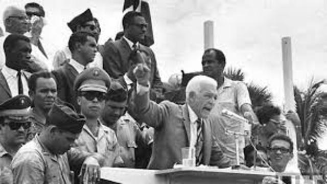 DE LA LIBERACIÓN AL GOBIERNO MILITAR (1954-1966)