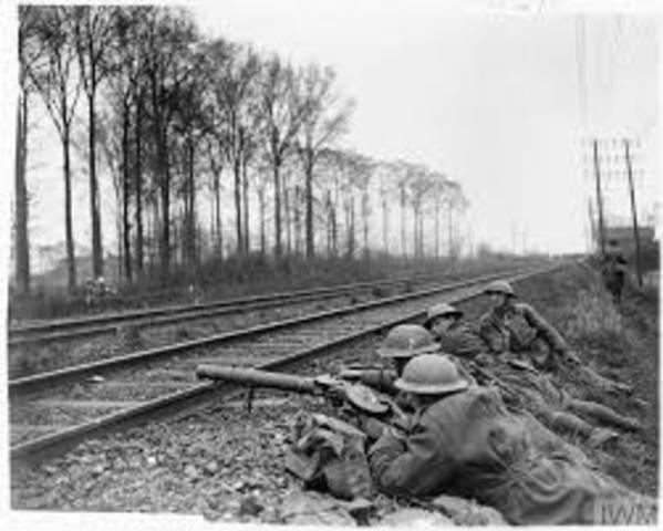 Ofensivas alemanas en el río Lyrics