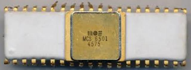 Microprocesador MOS 6501