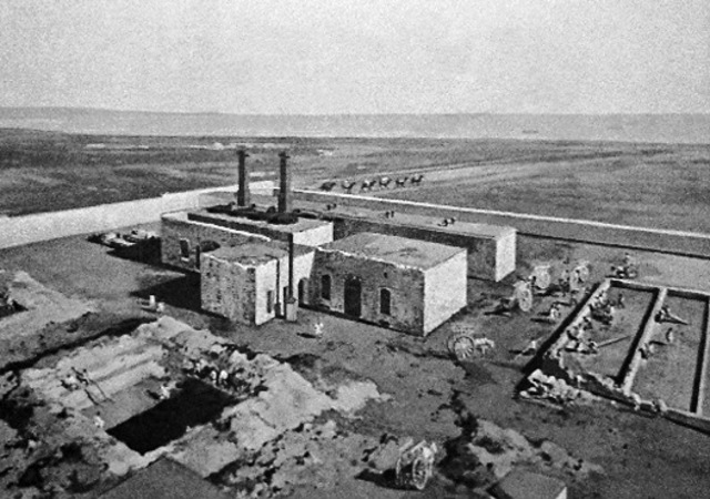 Первый простой нефтеперерабатывающий завод