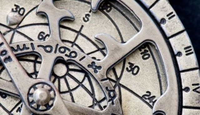 Idade Média-Astrolábio Muçulmano