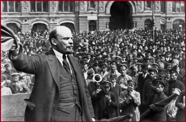 ASALTO AL PALACIO DE INVIERNO EN 1917