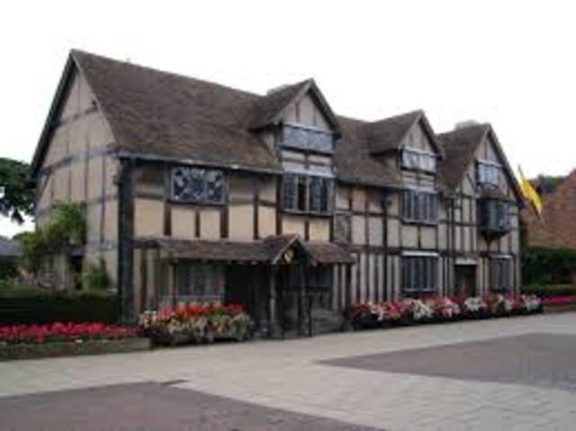 Shakespeare returns to Stratford