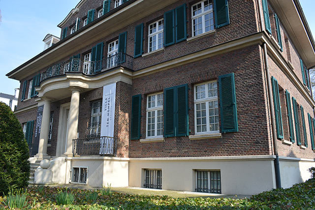 Neue Stadt, Neues Gluck