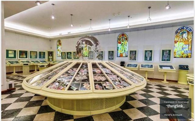 We created our online museum with real photes of exhibits