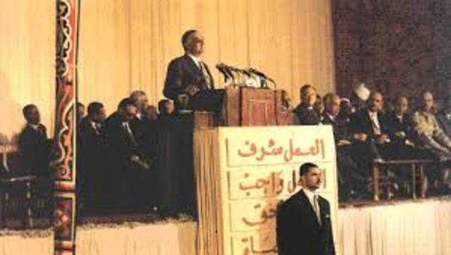 Nacionalización del Canal de Suez en Egipto