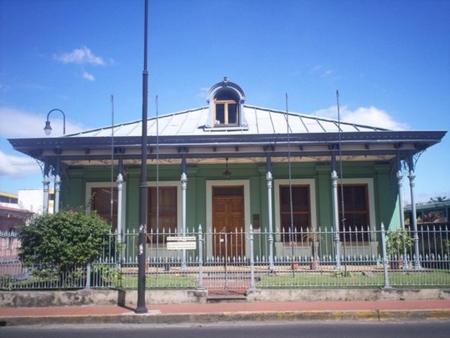 Asociación Francesa.