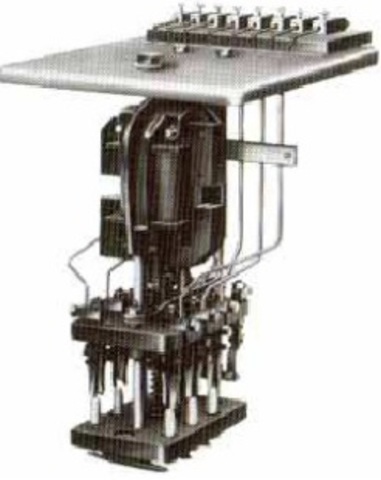 Primer contactor en aceite de corriente alterna