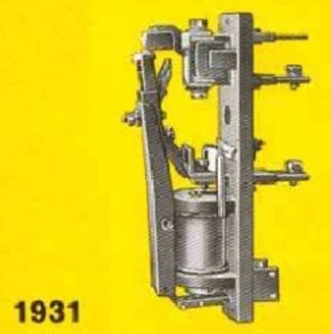 Contactor en aceite tetrapolar