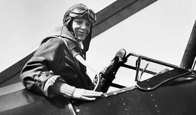 Primera mujer en viajar en avion