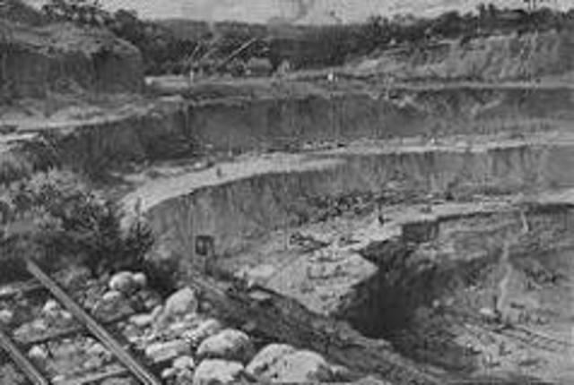 Building the Panama Canal