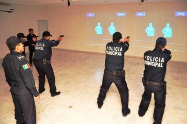 CAPACITACIÓN DE POLICÍAS (Se utiliza entornos virtuales para que el policía aprenda a conducirse en situaciones de riesgo