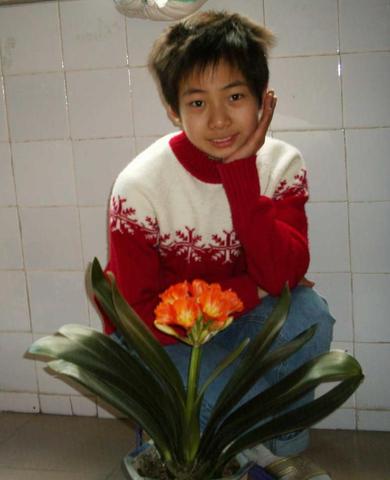 女儿如花般美丽