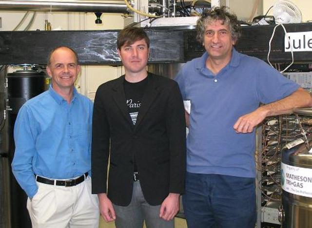 PRIMERA MAQUINA CUANTICA