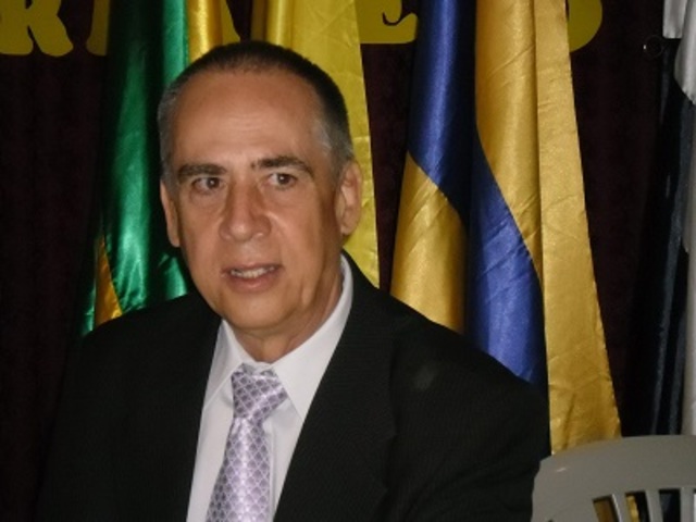 FLÓREZ, R.