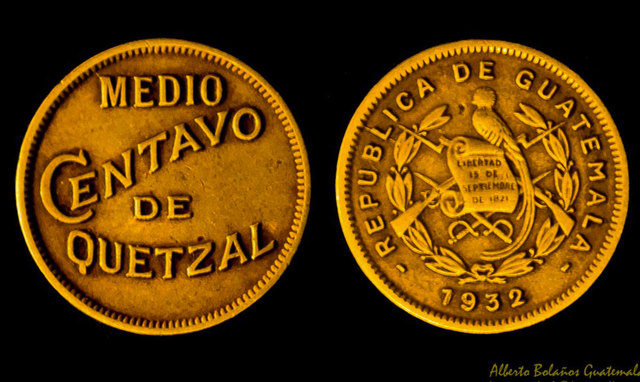 Primera Moneda de Metal