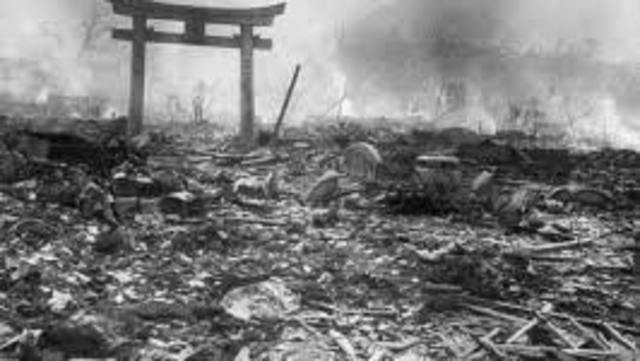 Union Sovietica declara la guerra a Japón.