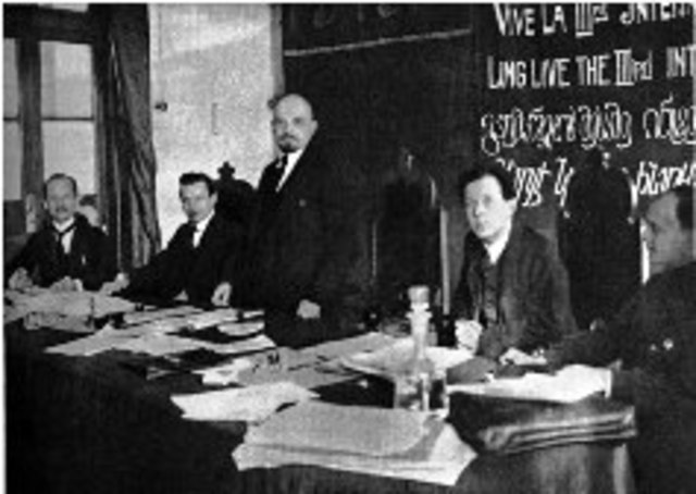 LA URSS Y EL INTERNACIONALISMO