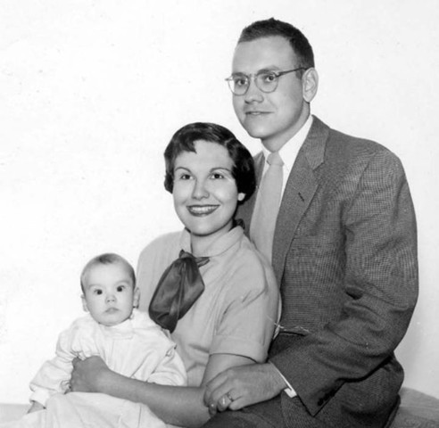 Stock Market Crashes and Warren Buffet loses 320 million