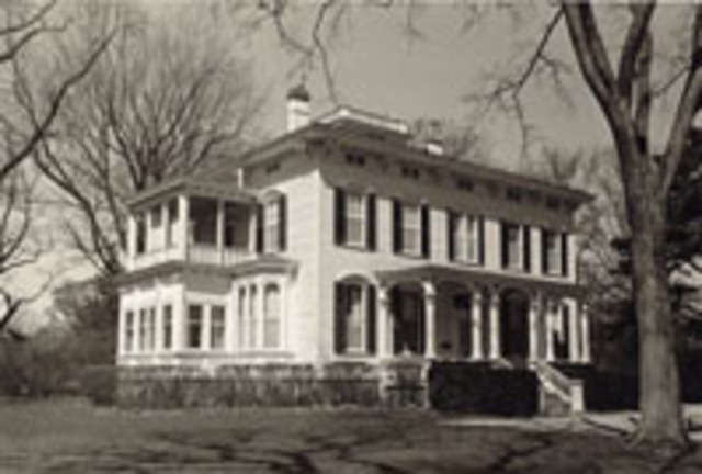 Holt house built